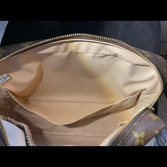 ❌SOLD❌Authentic Louis Vuitton Trousse 28 - Picture 12 of 16